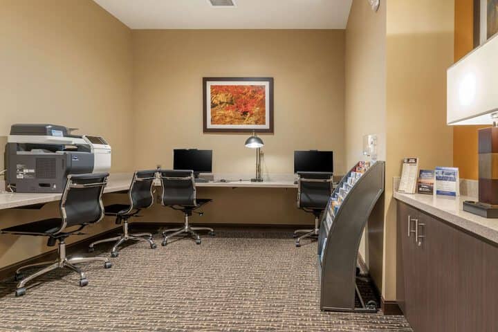 Business Center 50 of 55